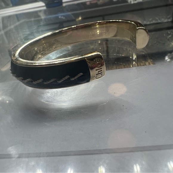 CHLOE Gold and Black “Edith” cuff bracelet - Picture 3 of 11